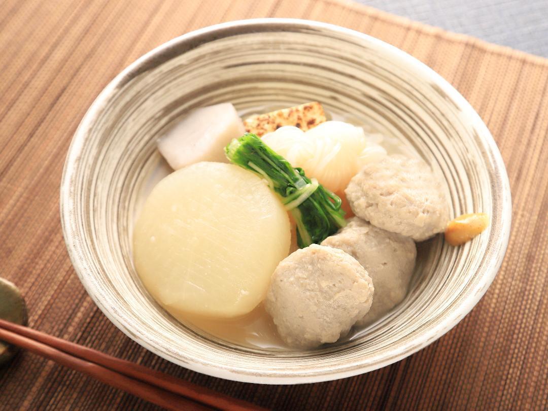 地鶏と貝だしのおでん