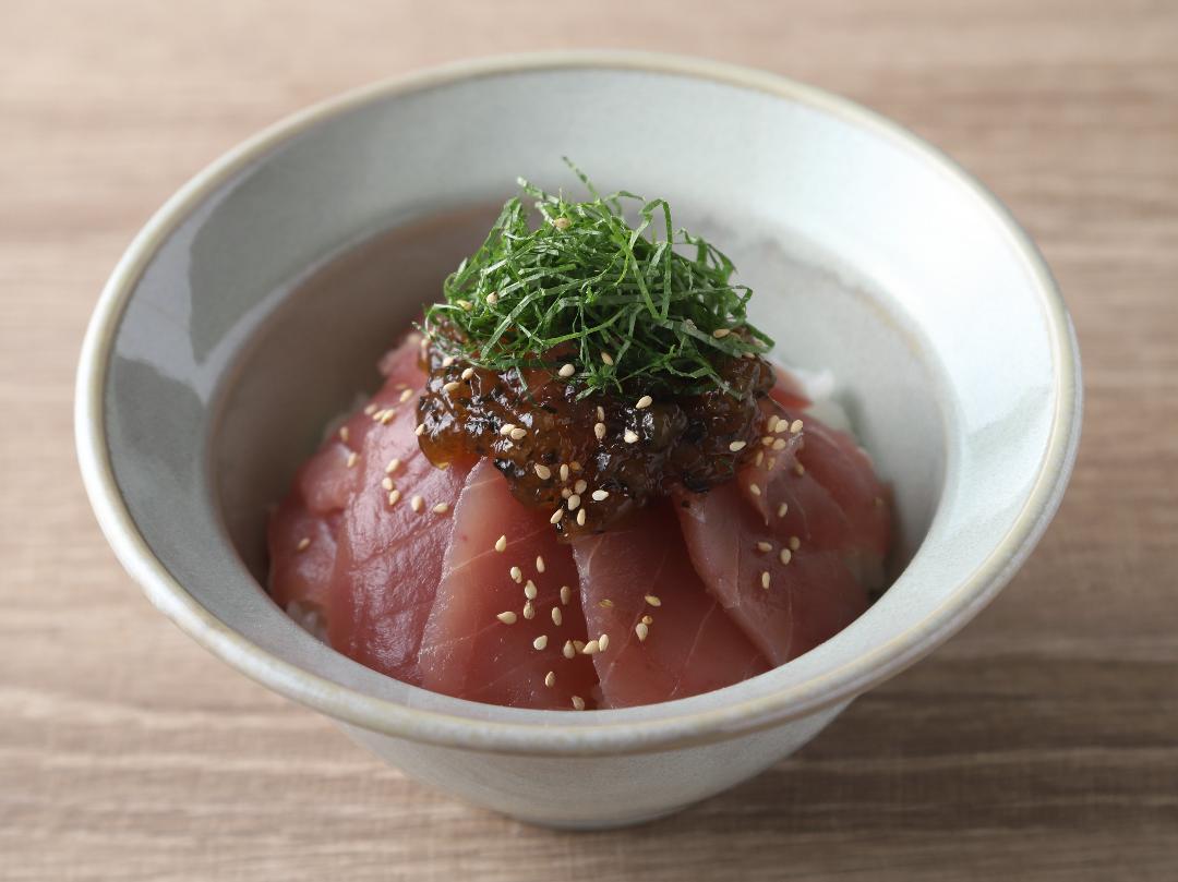 韓国海苔ソースの鉄火丼