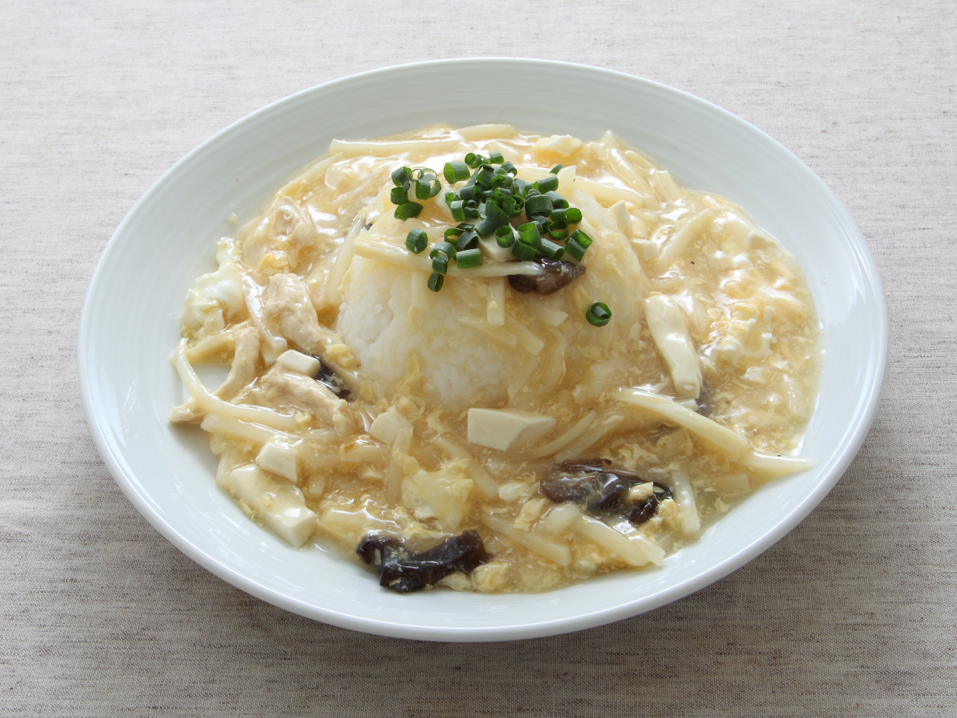 地鶏しおスープ仕立ての酸辣湯ご飯