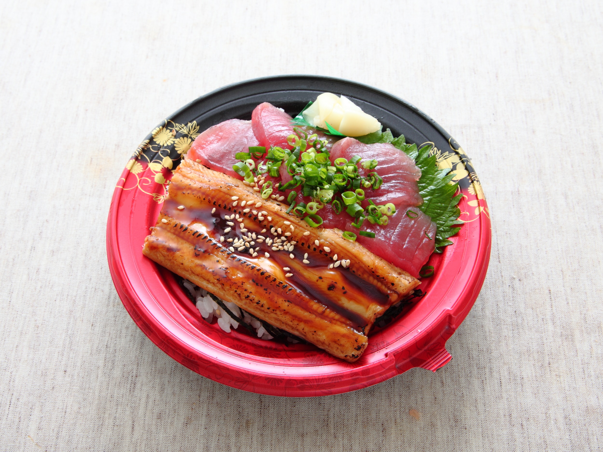 穴子とまぐろのすし丼