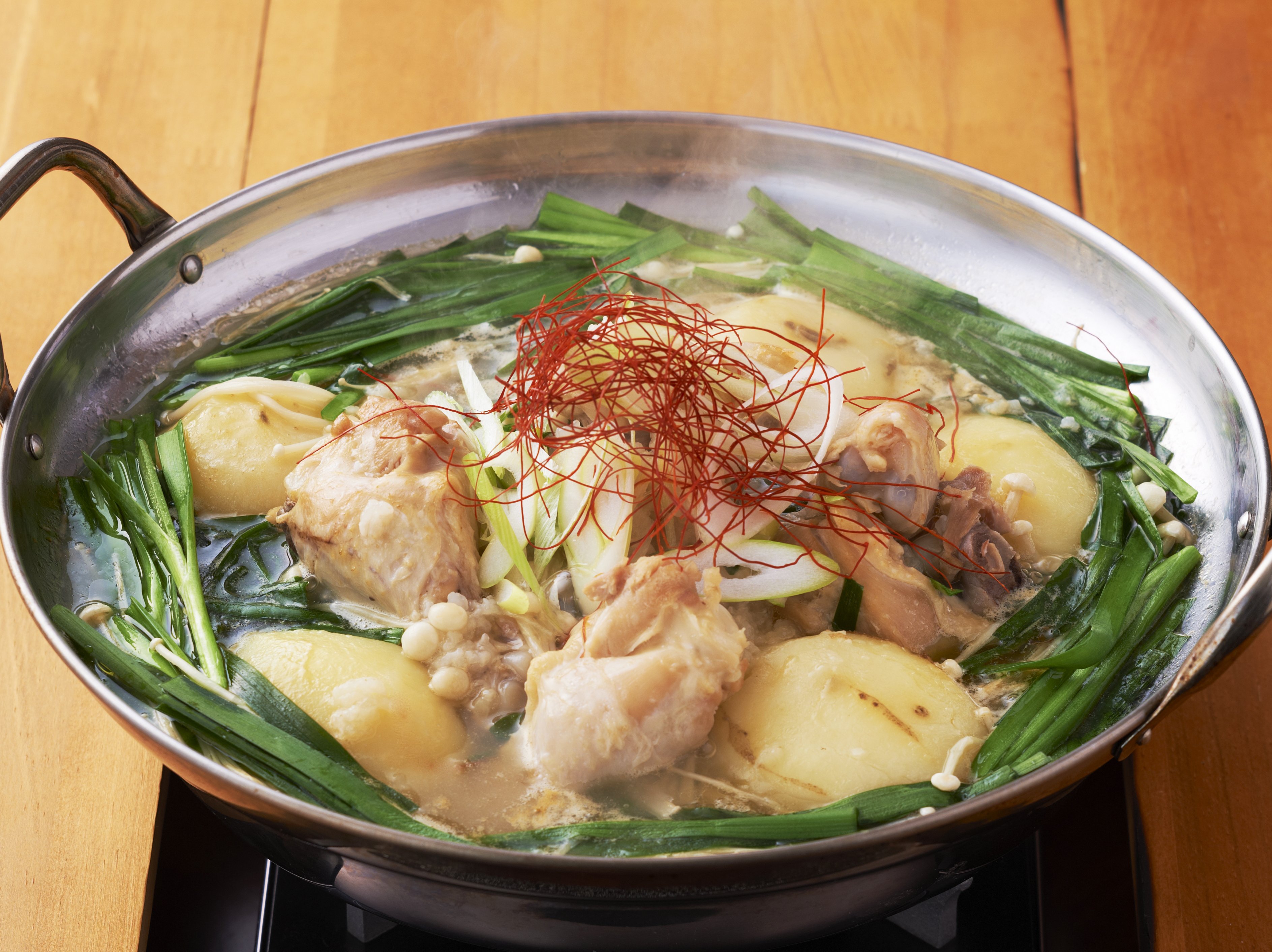 タッカンマリ風鍋（韓国の鶏鍋）