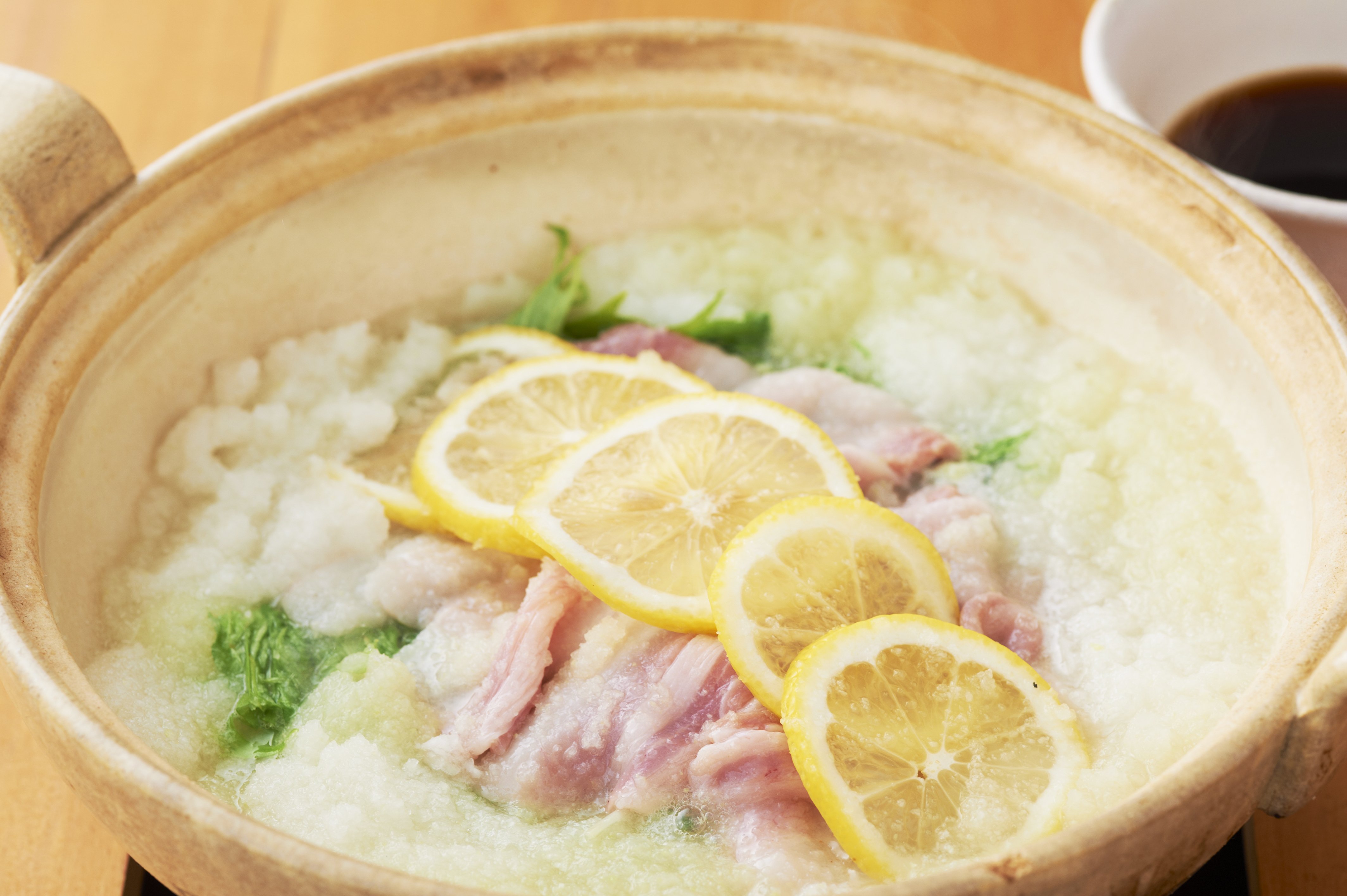 大根おろしのみぞレモン鍋
