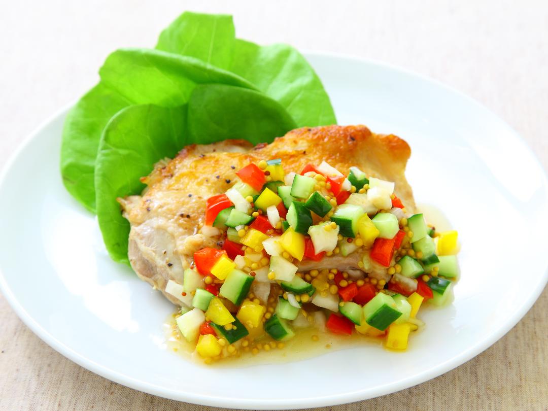 チキンソテー　つぶつぶピクルスソース