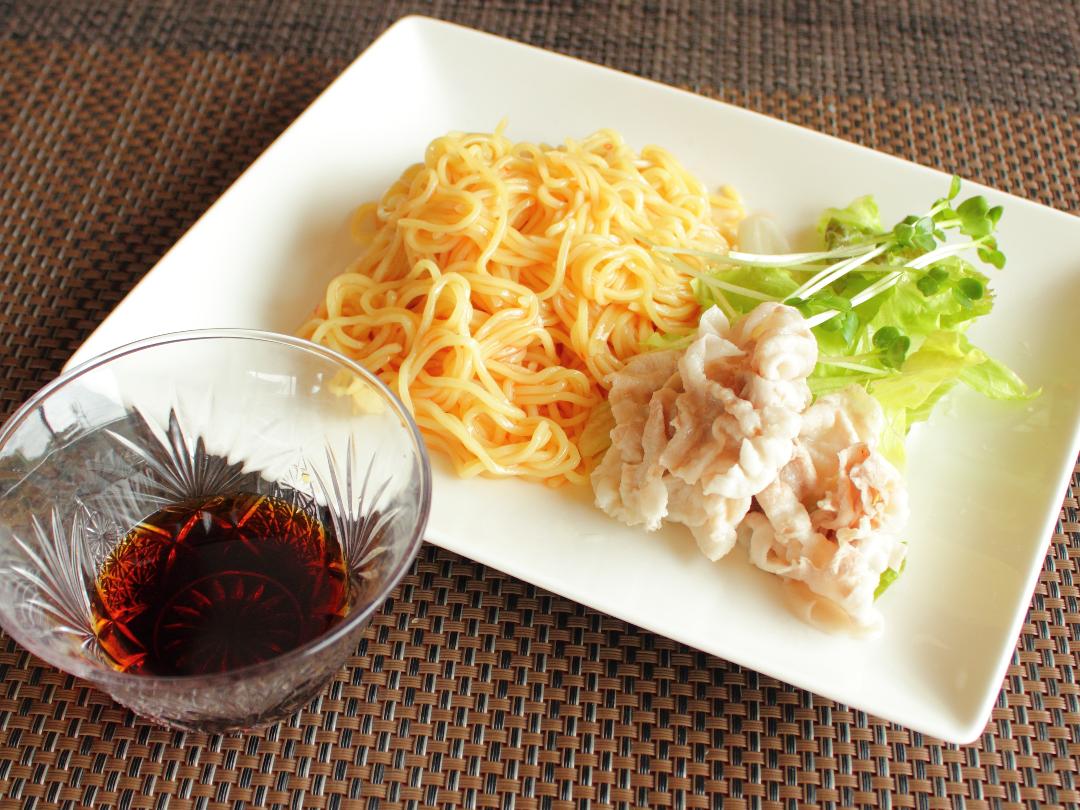豚しゃぶ麺　チリソース風味