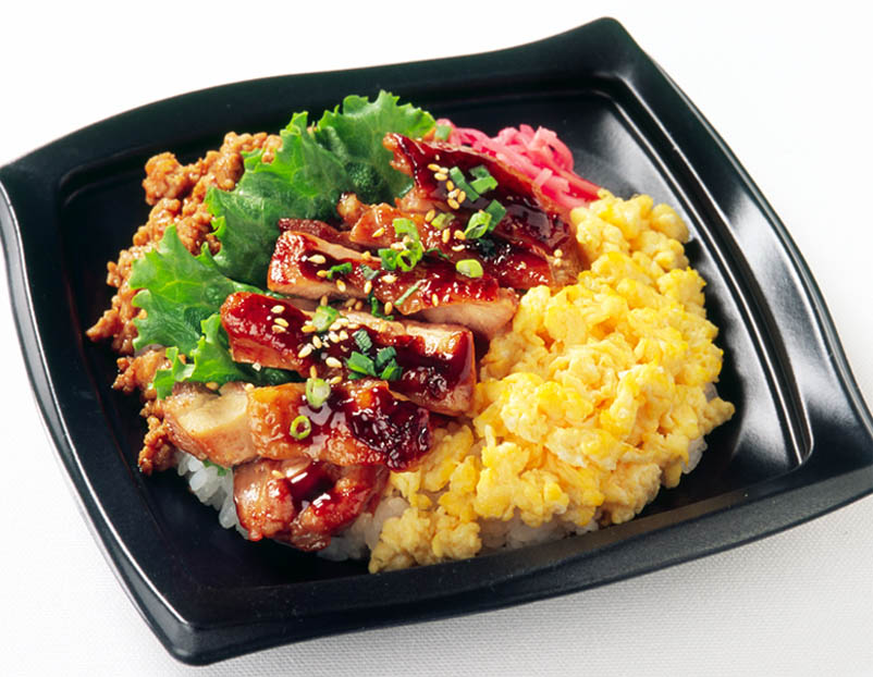 グリルチキン黒酢あんかけ入り雑穀丼