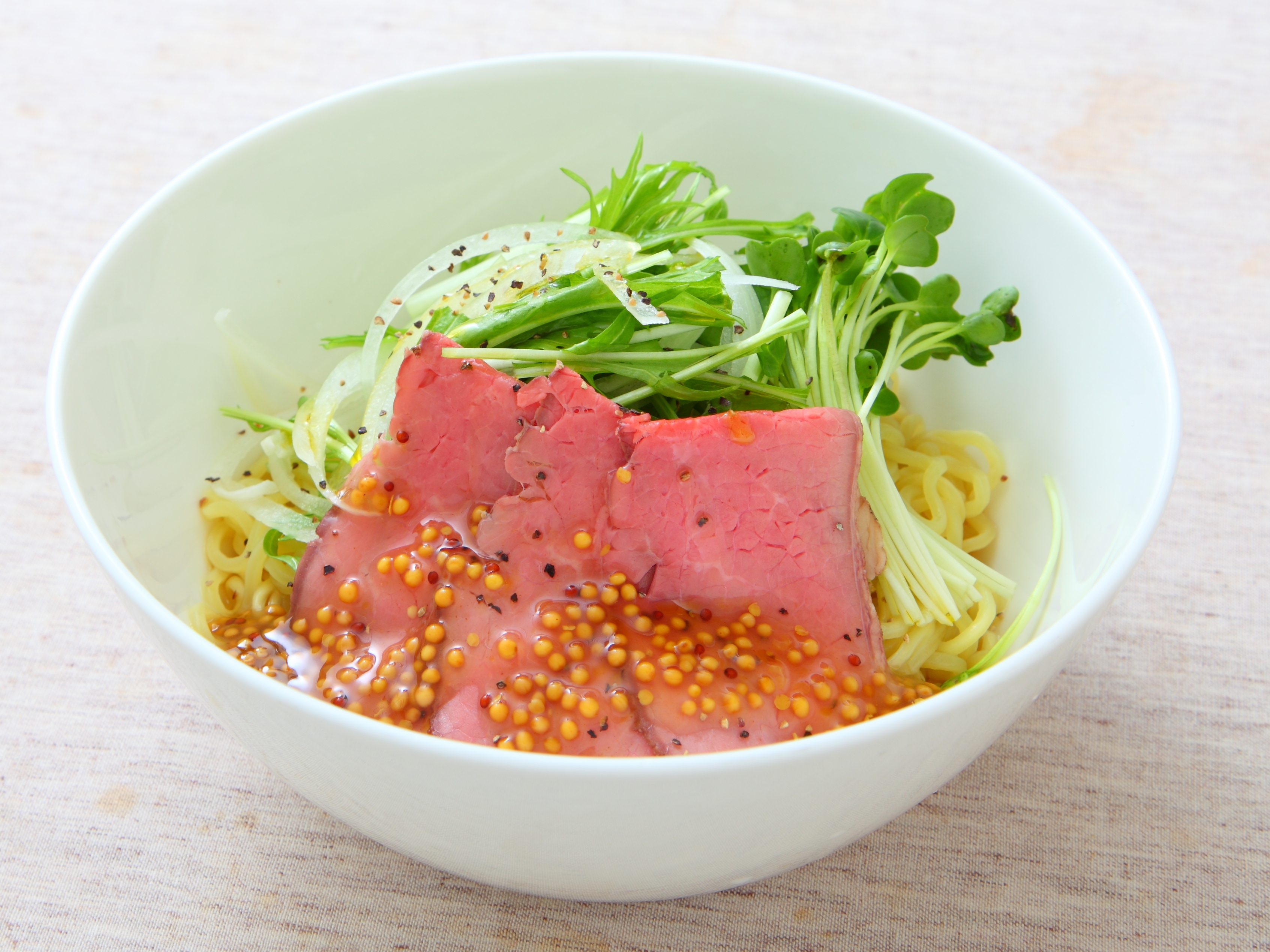 ローストビーフまぜ麺