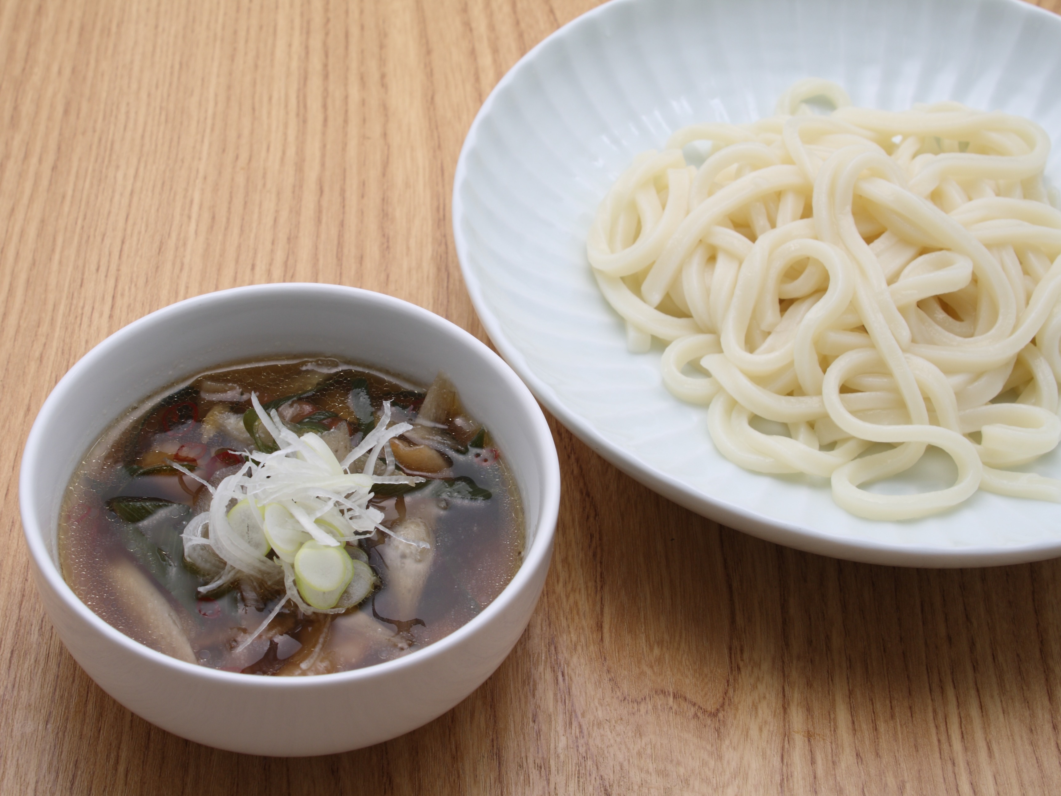 揚げ豚とろみつけ汁うどん