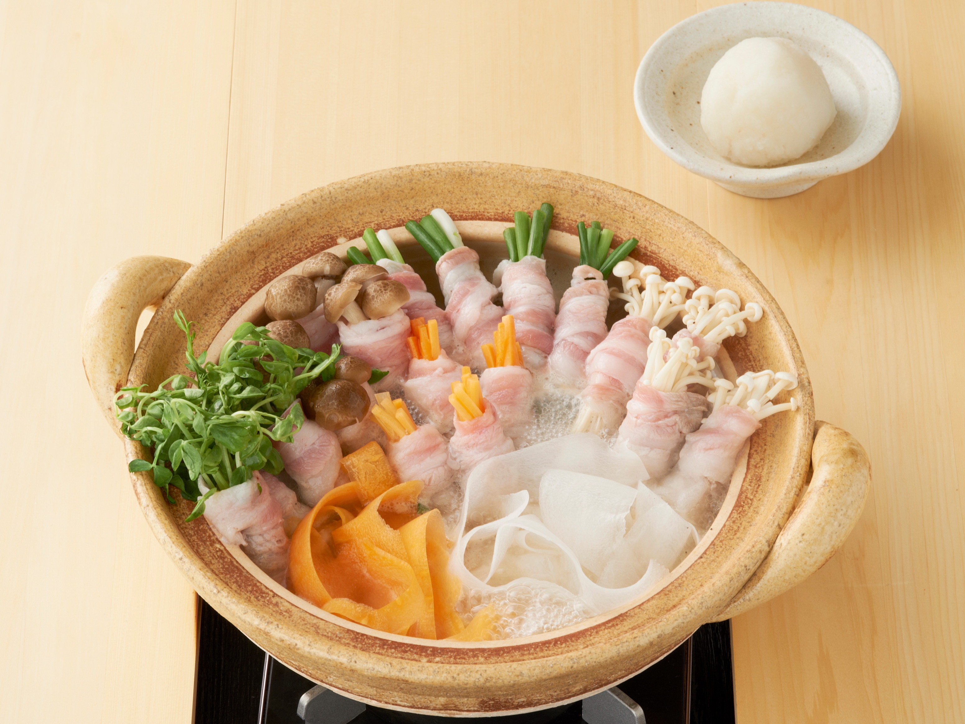 野菜で巻き巻き鍋