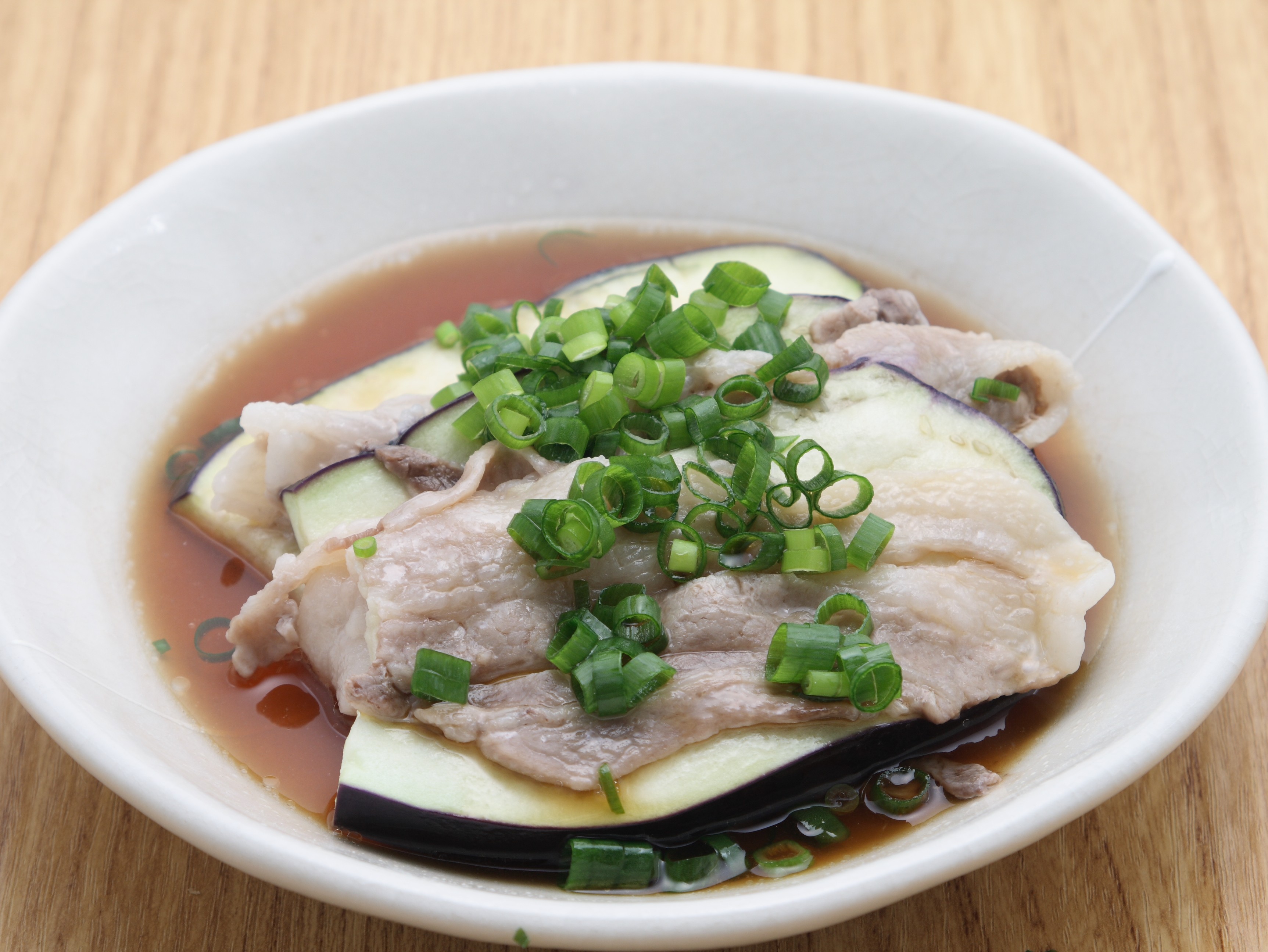 なすと豚肉の蒸しサラダ