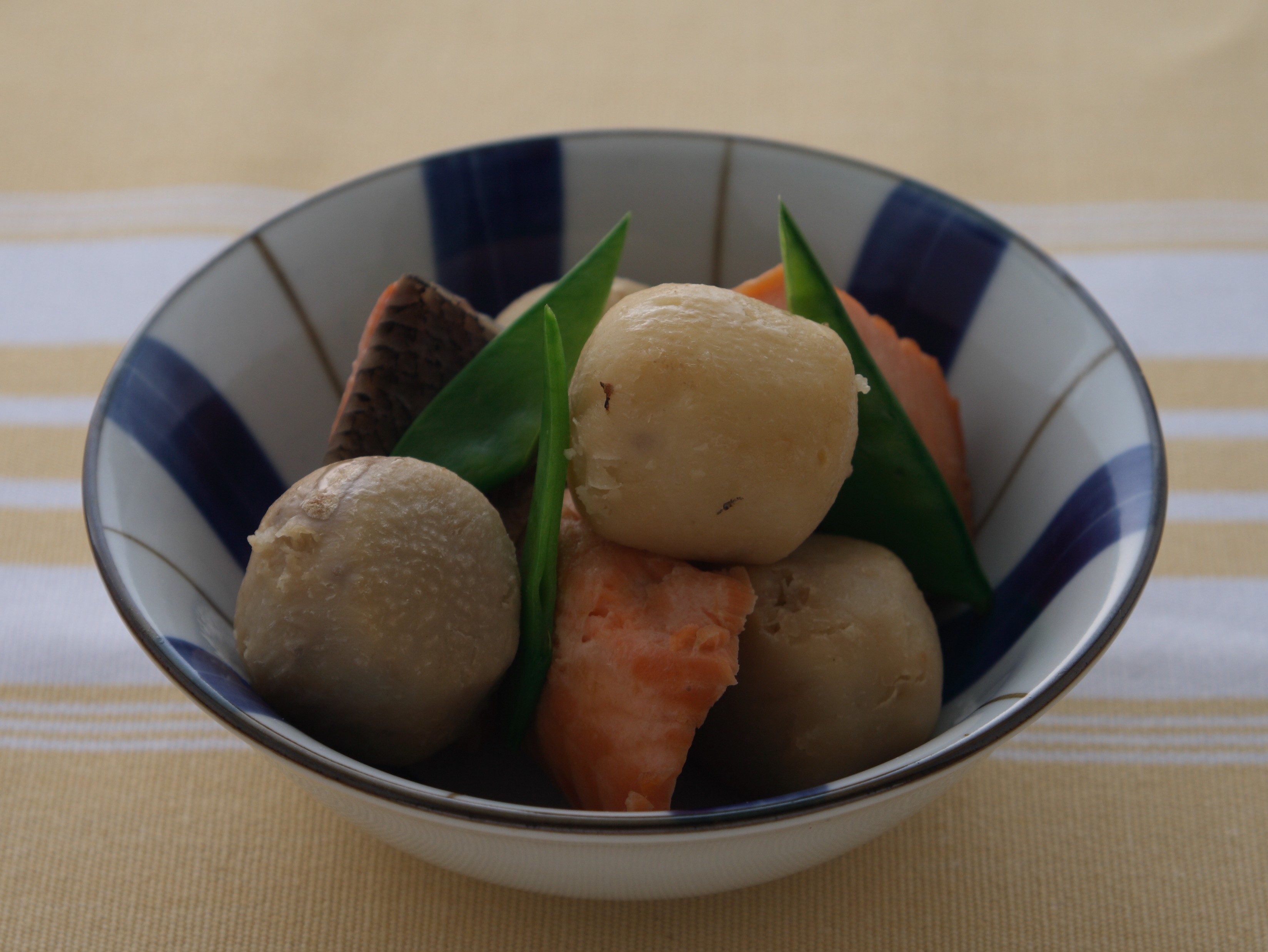 鮭とさといもの煮物