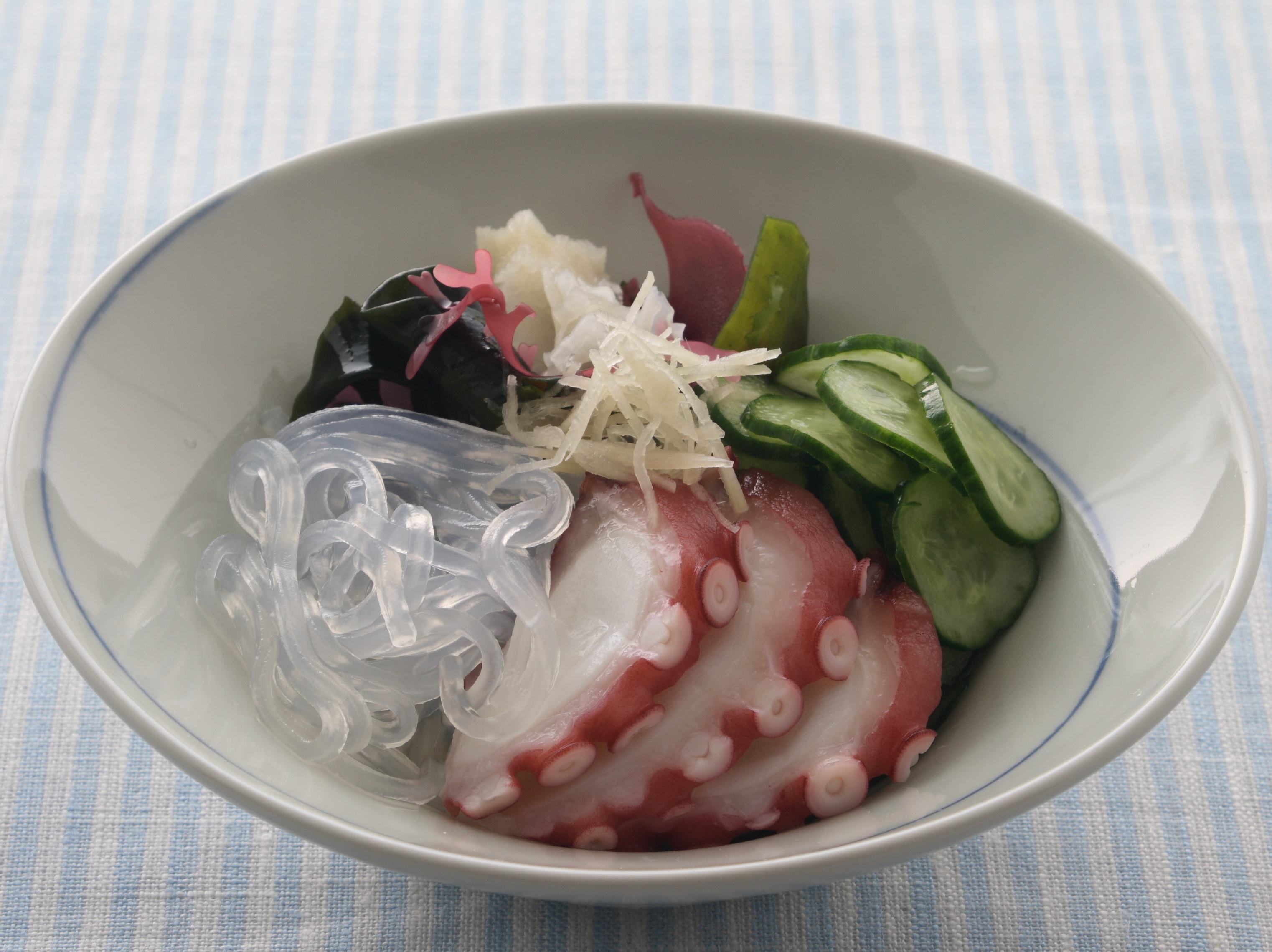 たこと海藻の酢のもの