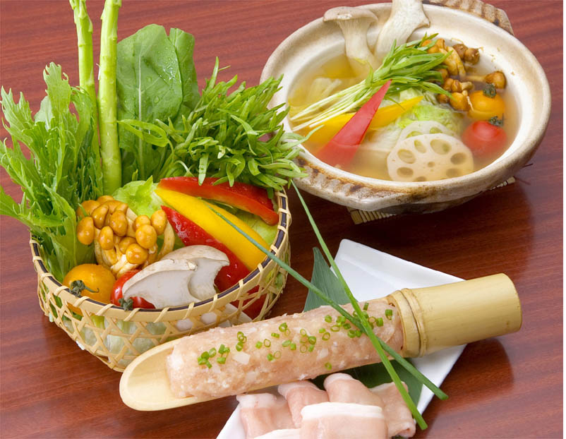 つくねと豚肉の野菜たっぷり鍋