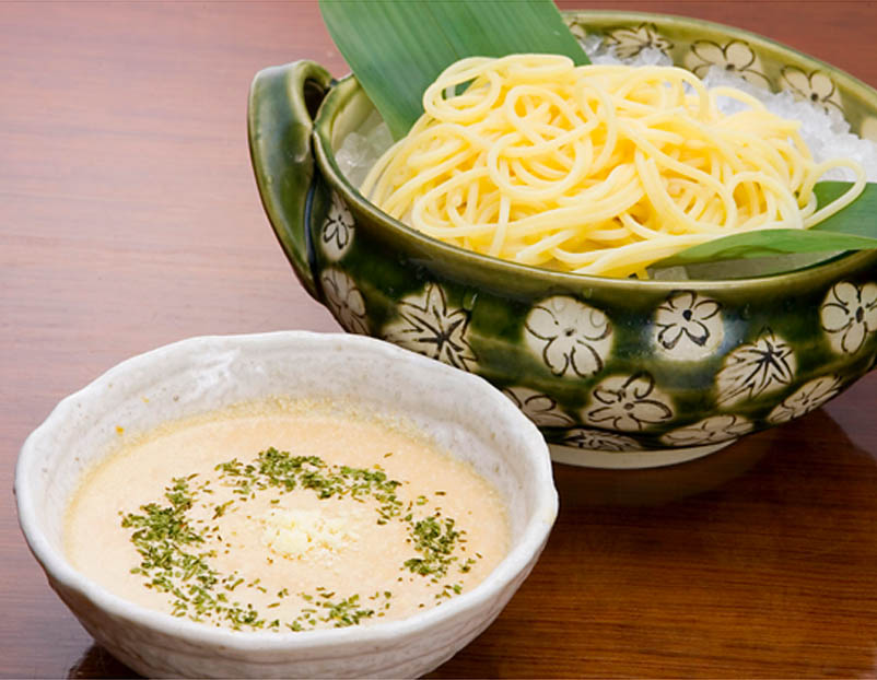 つけ麺パスタ・香味クリーム添え