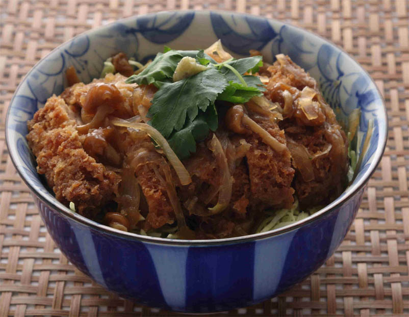 チキンカツの揚げ出し丼