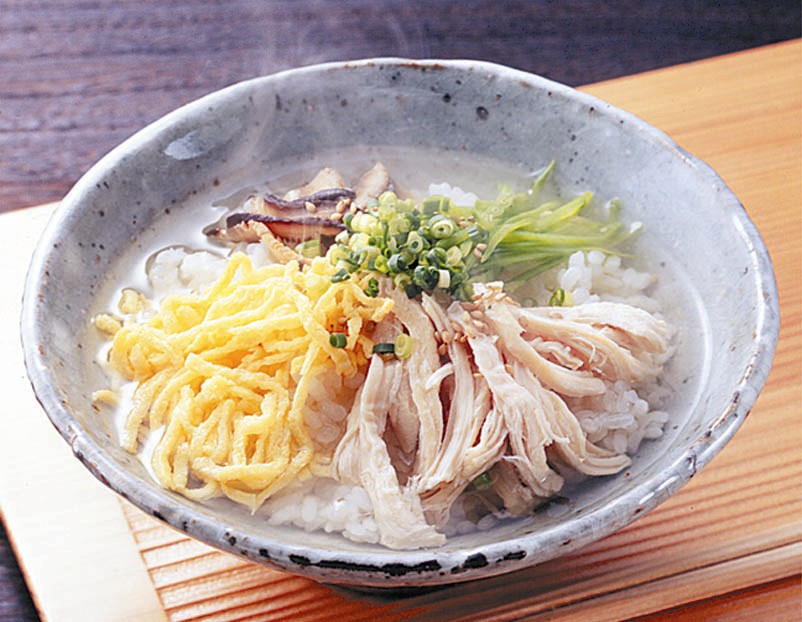 鶏飯（けいはん　蒸し鶏のだし茶漬け）