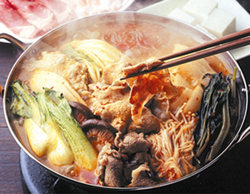 豚バラ肉とチンゲン菜の火鍋