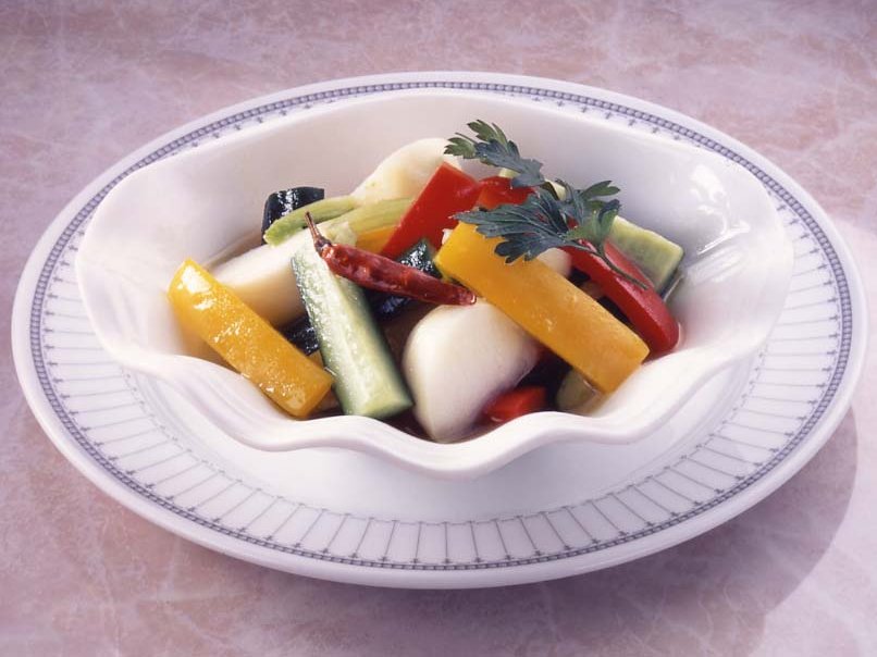 ４種類の野菜のカラフルマリネ