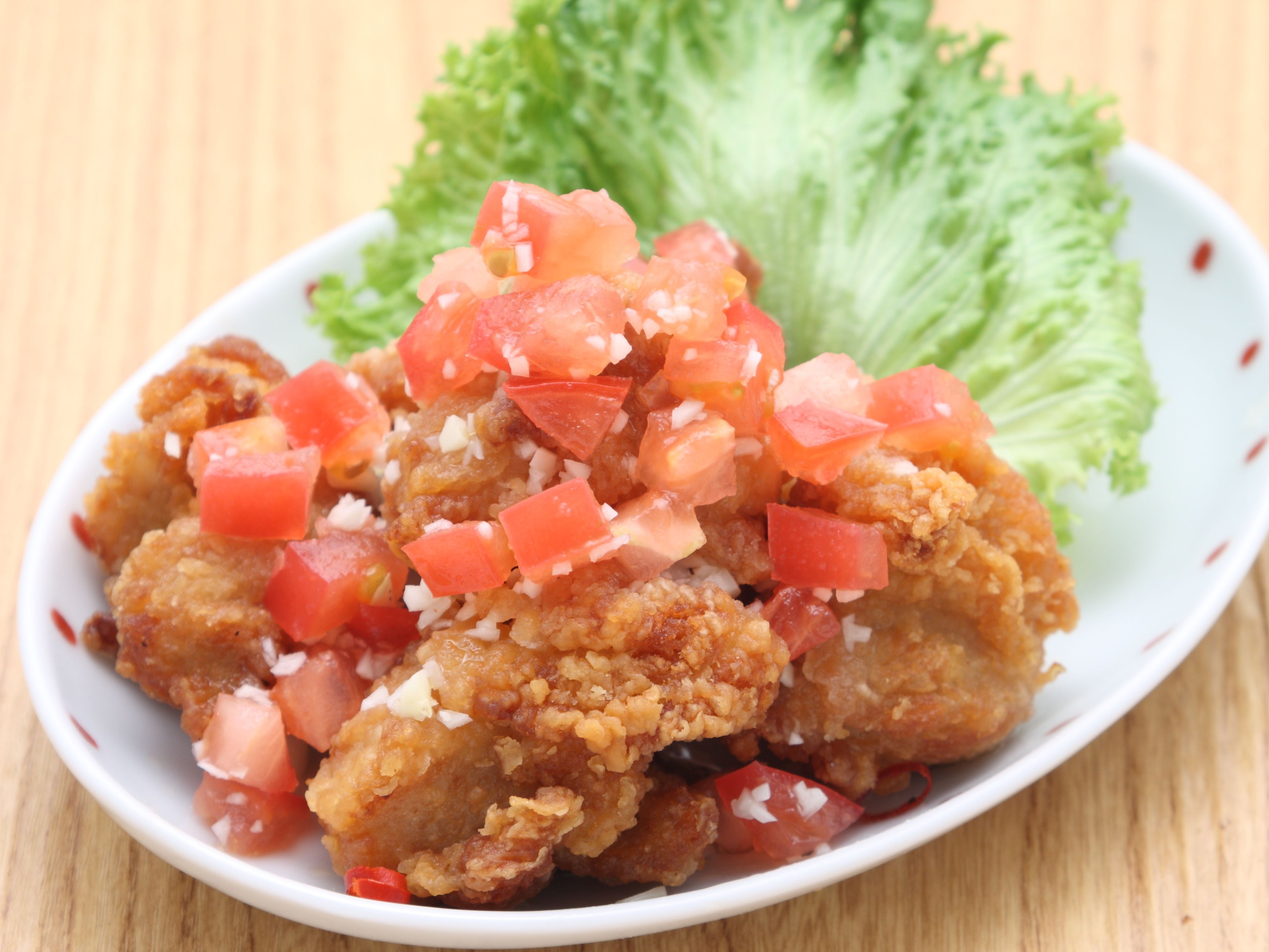 ペペロンチキン　トマトのせ