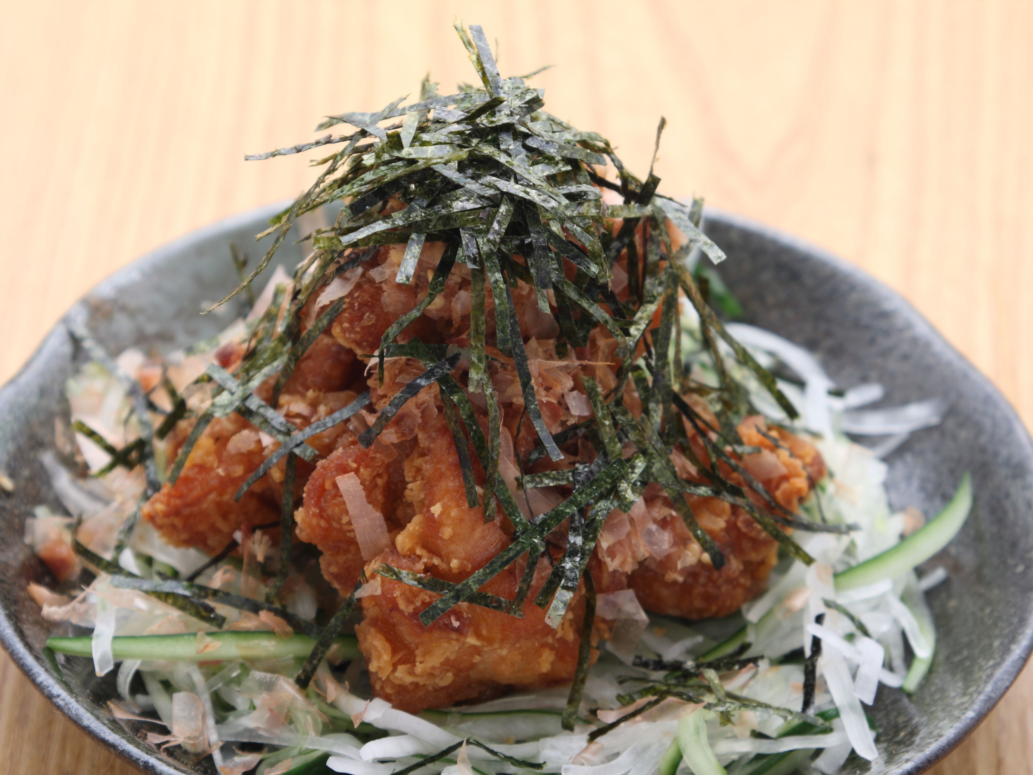 和風鶏カラ　刻み海苔のせ