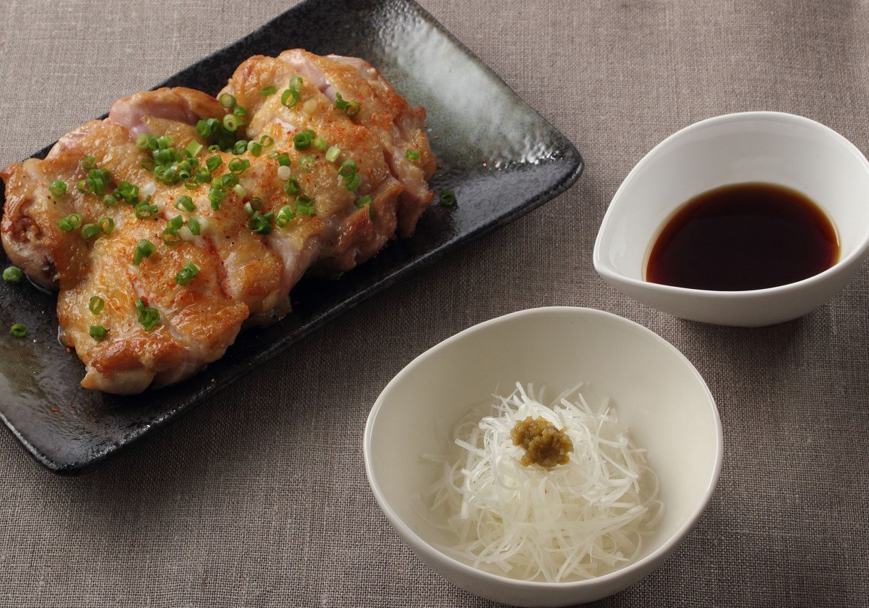 炙り鶏の食べぽん（白髪ねぎ＆柚子胡椒）