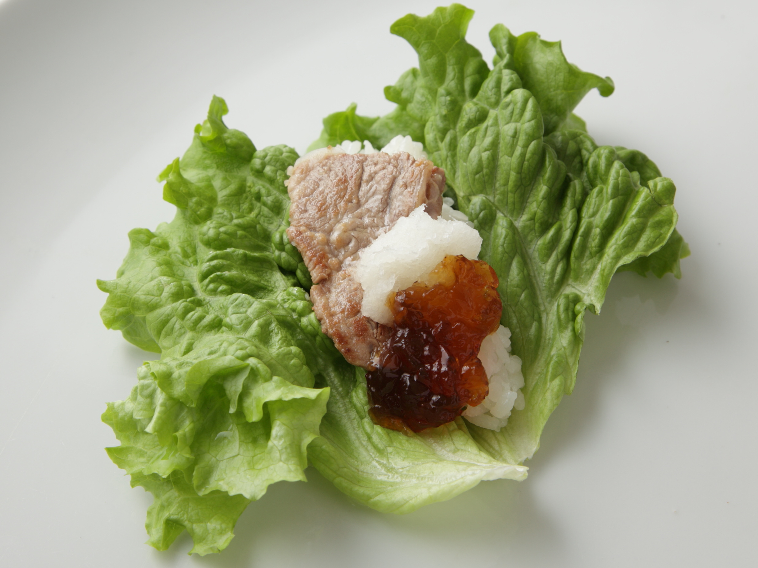 牛肉のぽん酢リーフ手巻き