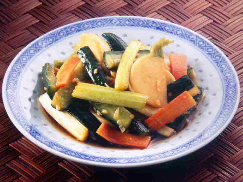 酸辣菜[ｽｧﾝﾗｰﾂｧｲ]（野菜の甘酢漬け）