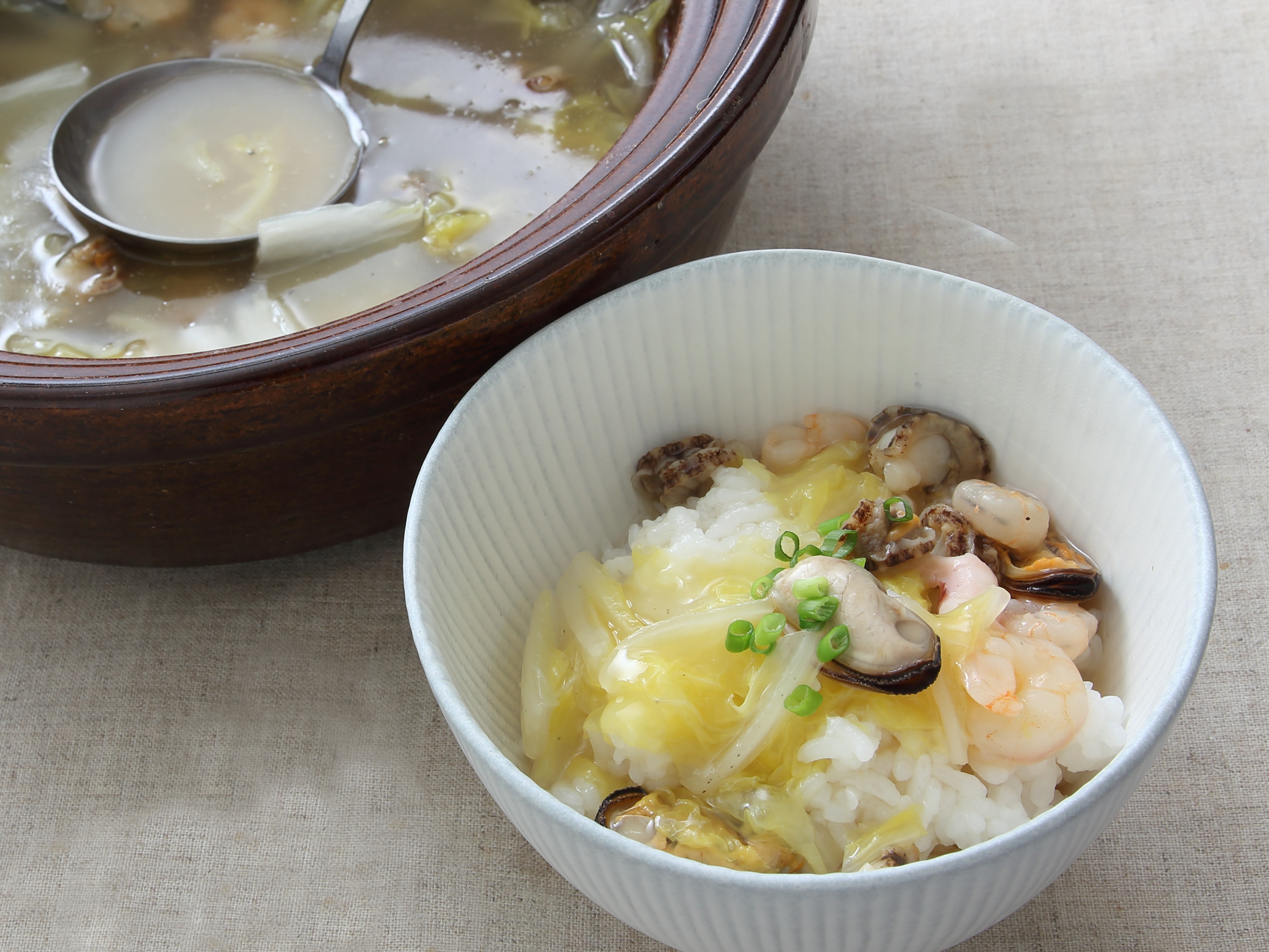 【〆チェン】鶏だし中華丼