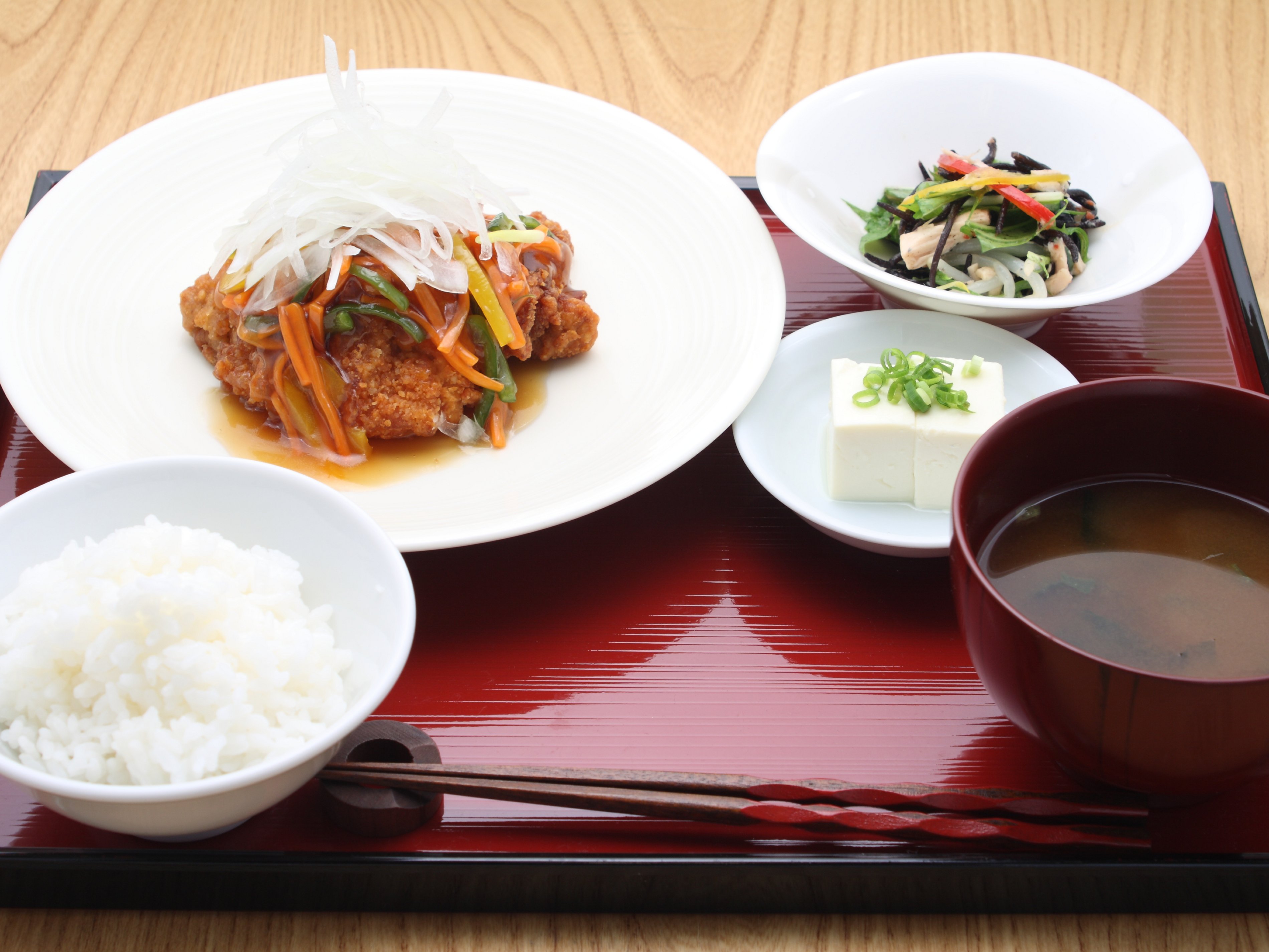 野菜の鶏から甘酢あんかけ定食のレシピ・作り方 | レシピ | ミツカン業務用商品・メニューサイト