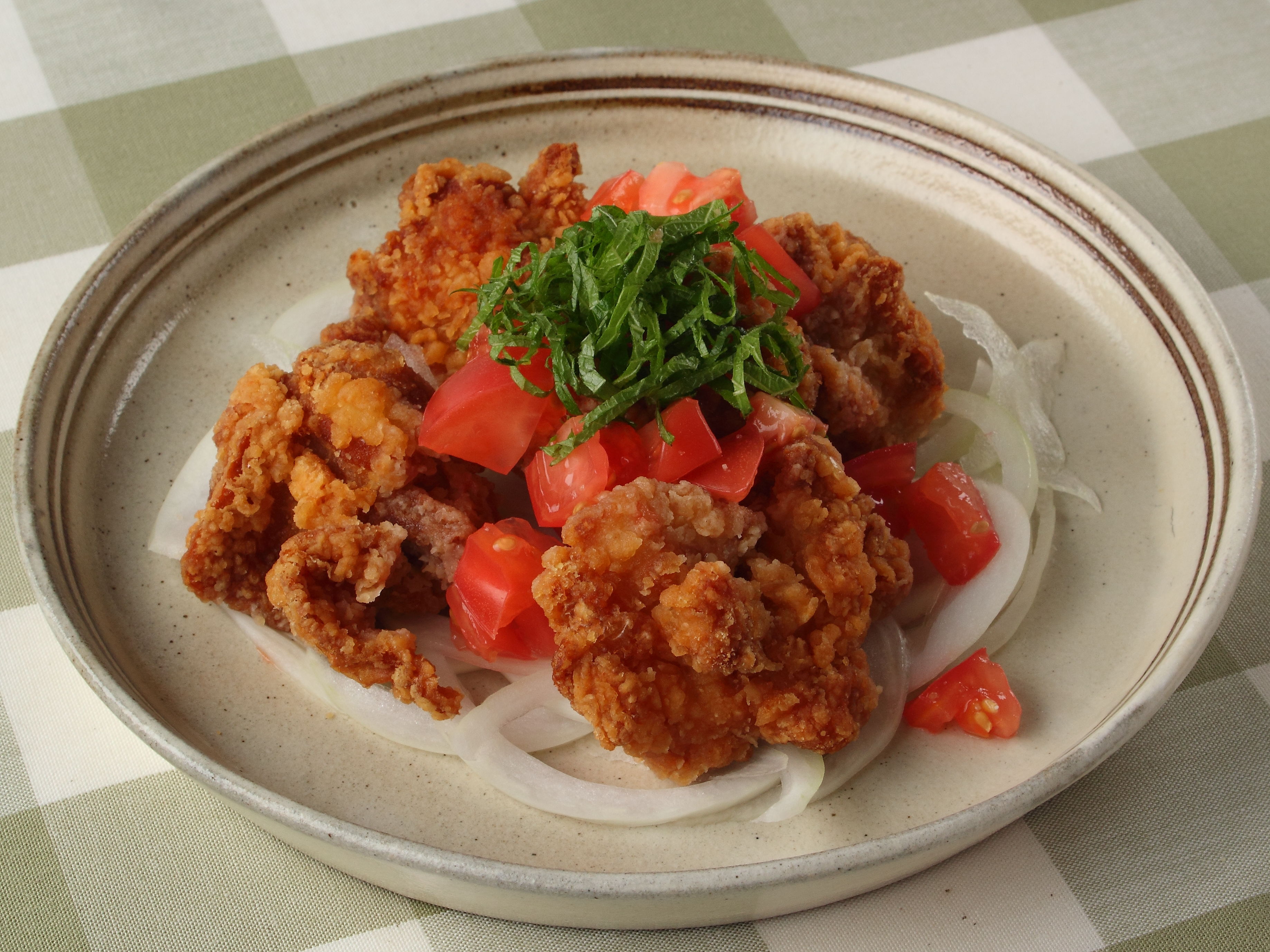 青じそとトマトのさっぱり鶏唐揚げ