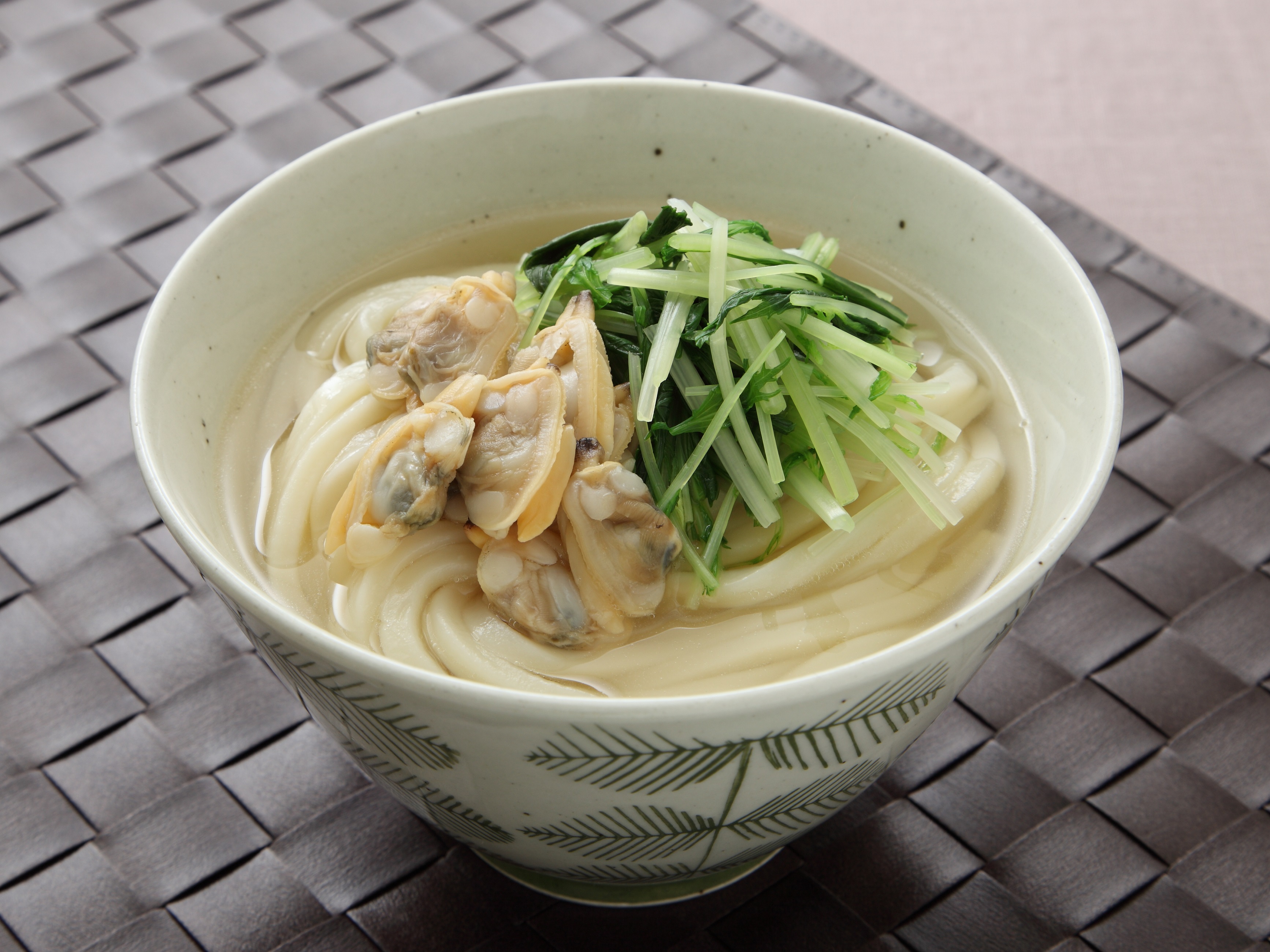 シャキシャキ水菜のあごだしあさりうどん