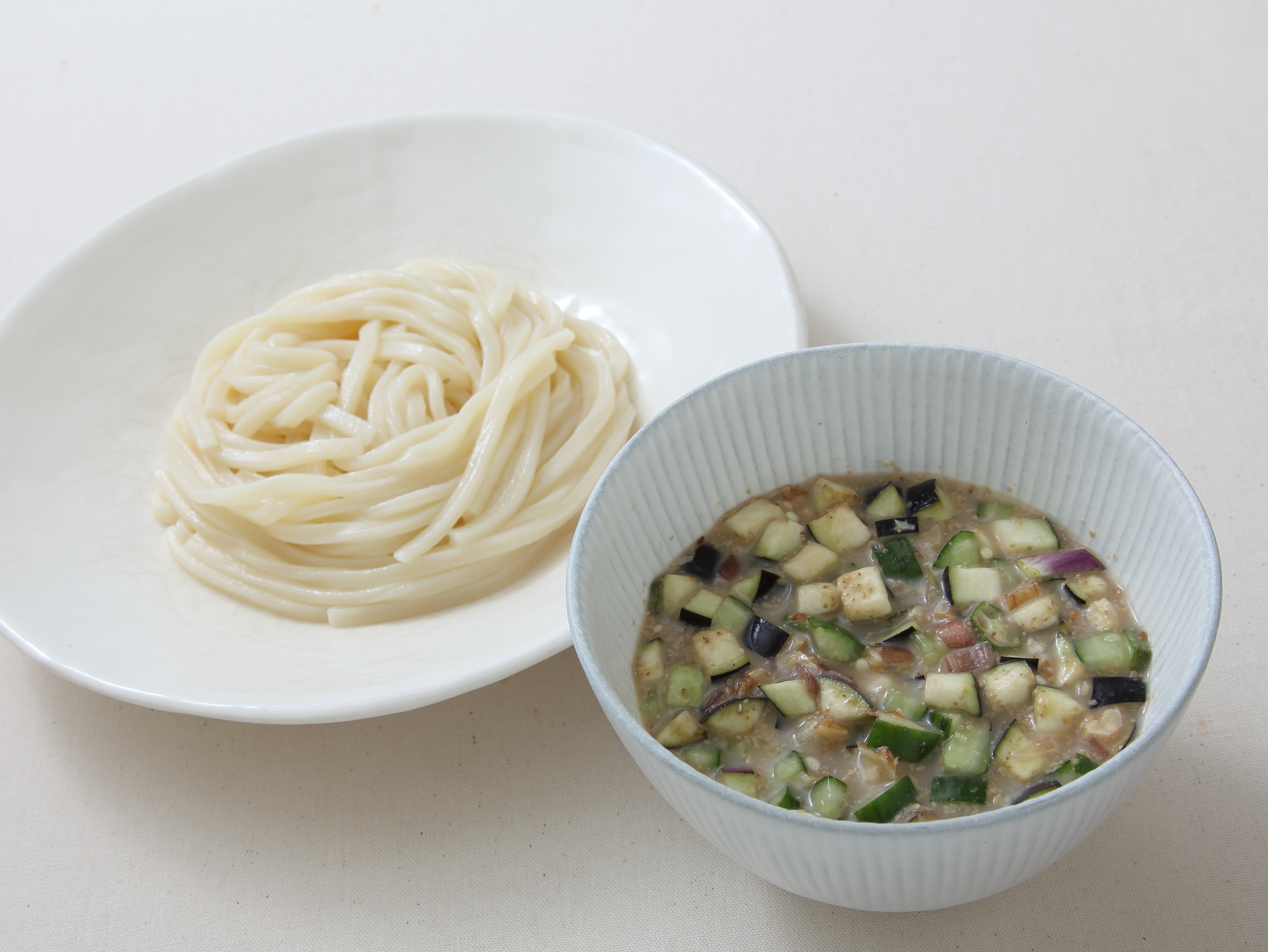 夏野菜のごまだれつけ麺