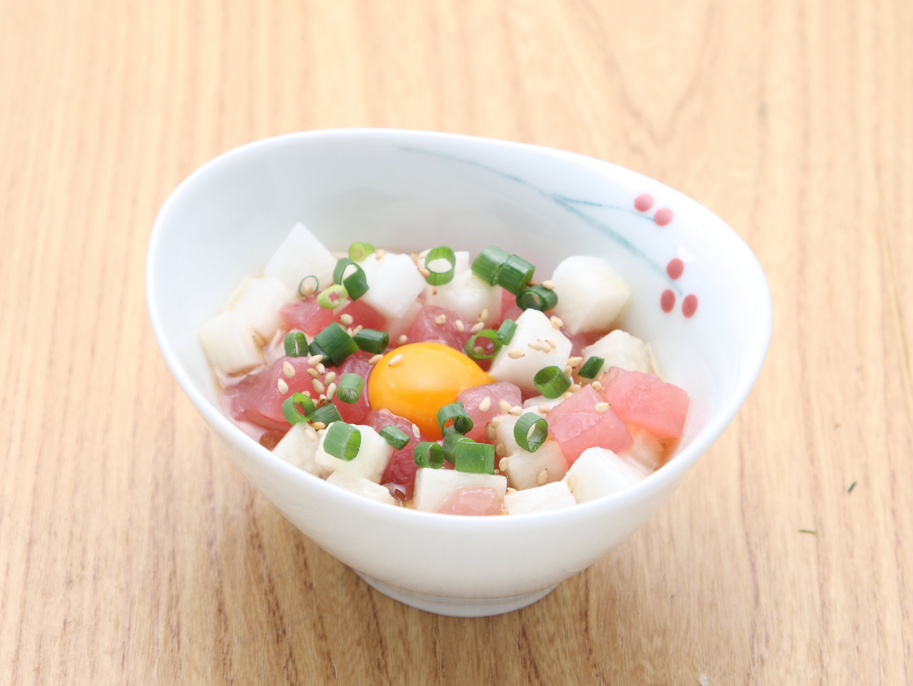 まぐろのユッケ
