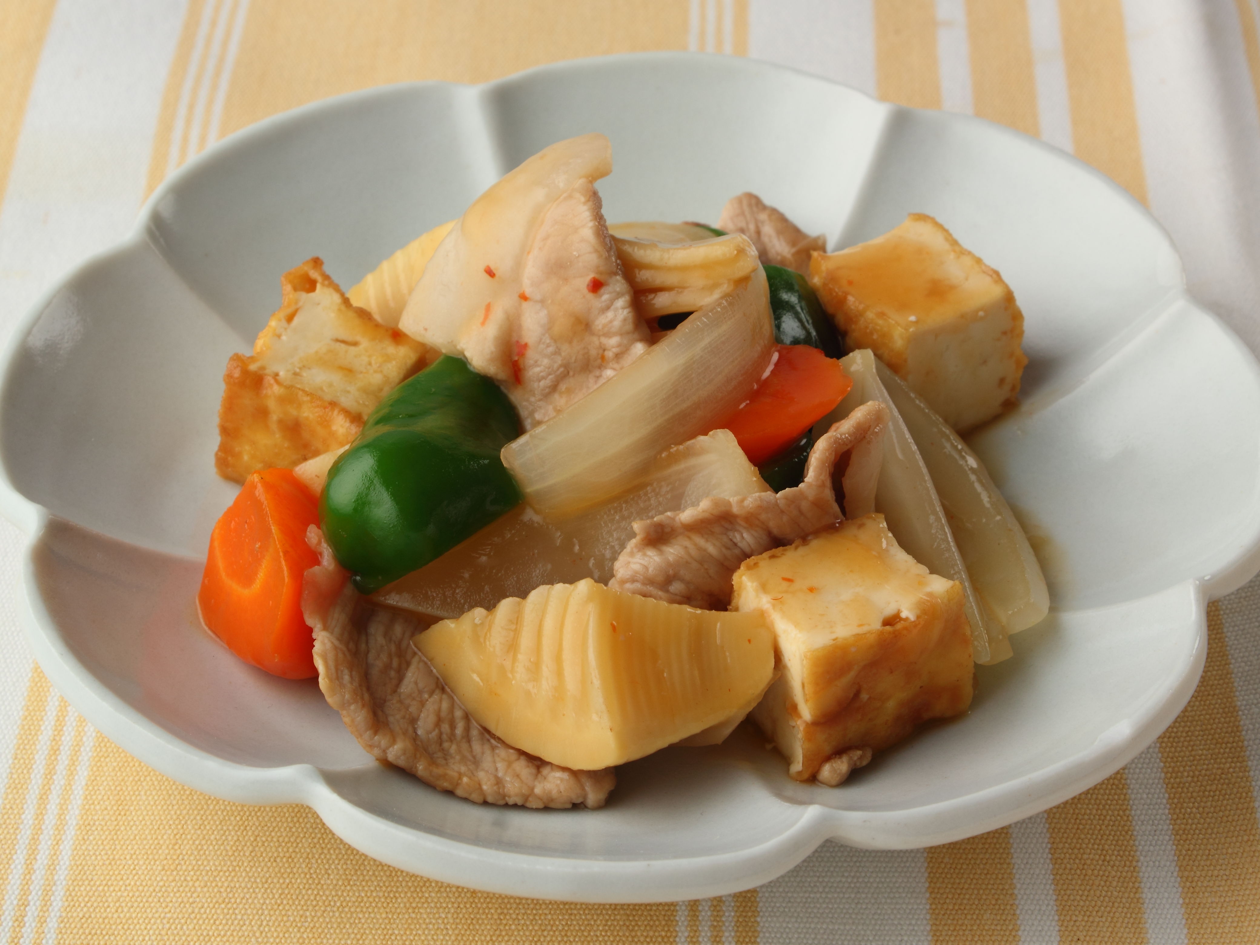 豚肉と厚揚げの中華風炒め物