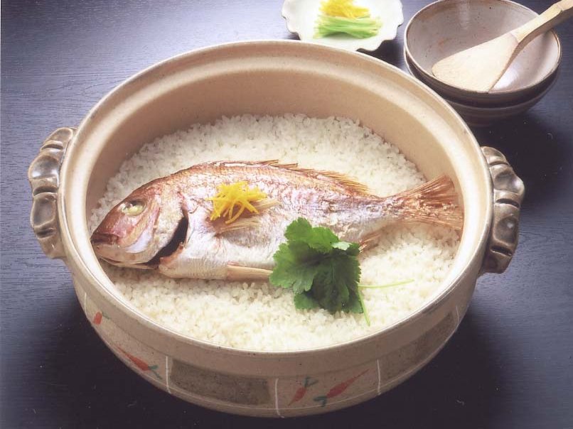 たいの炊き込みご飯