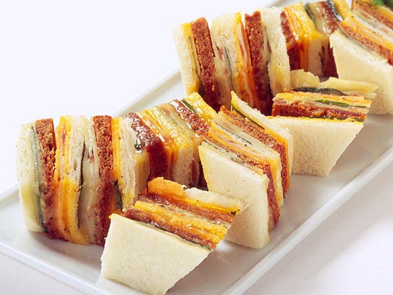 チーズとパンチェッタのミルフィーユサンド