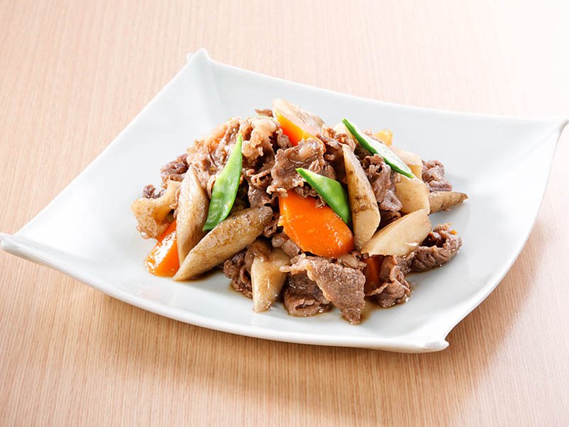 牛肉と根菜の煮物