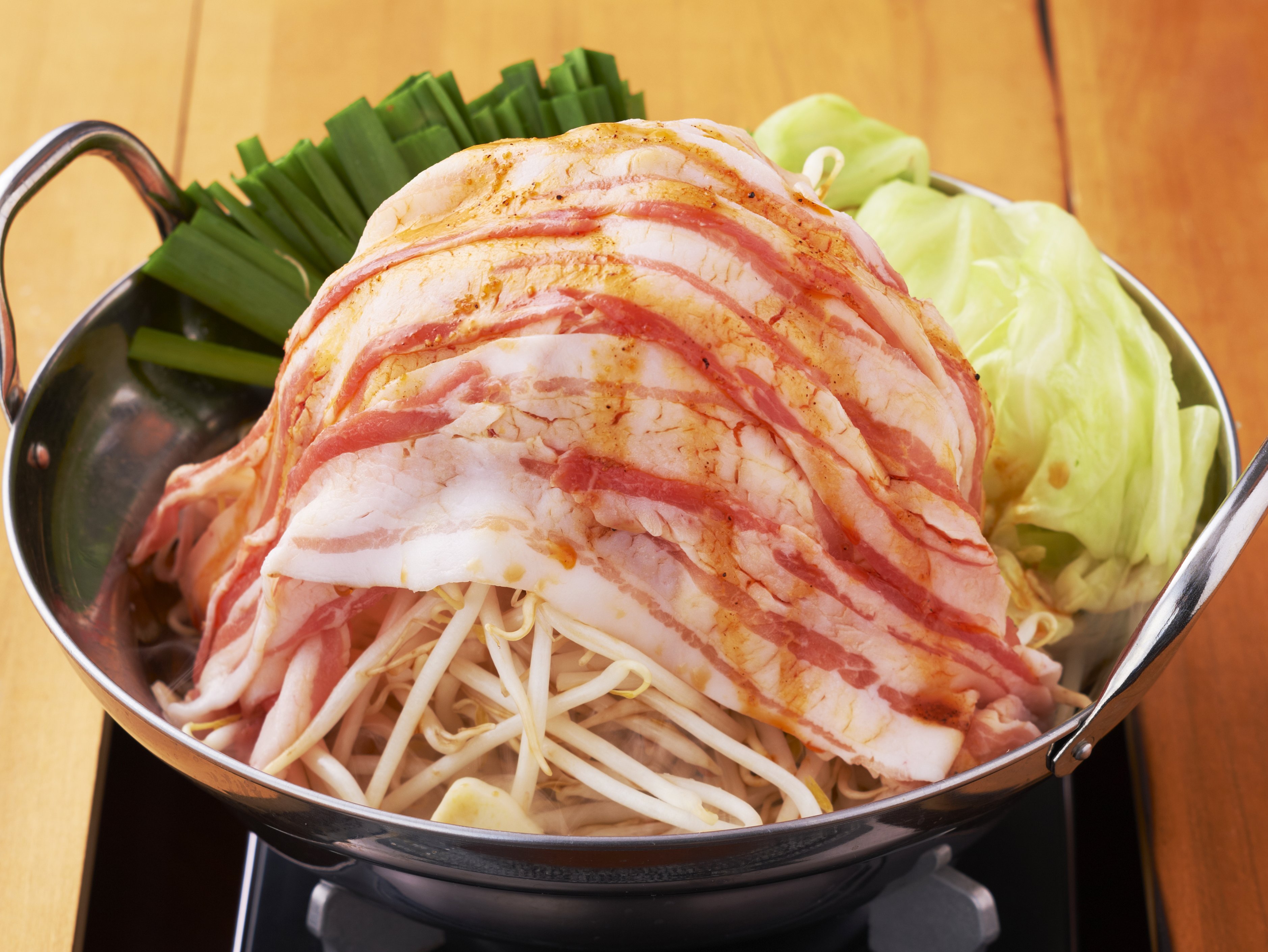 もやしと豚バラのラーポン蒸しなべ