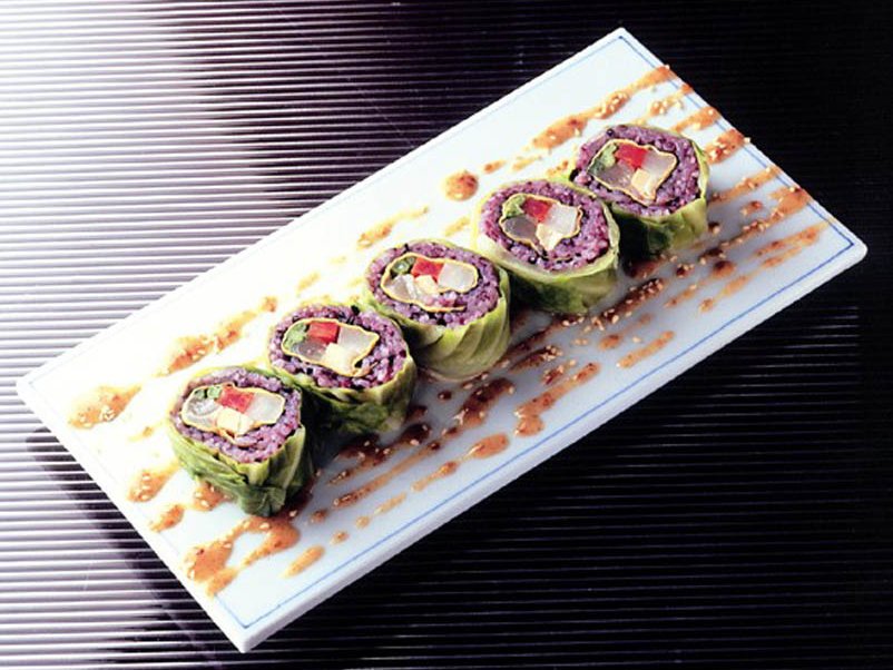 春鯛と蒸し野菜巻き～胡麻味噌だれで～