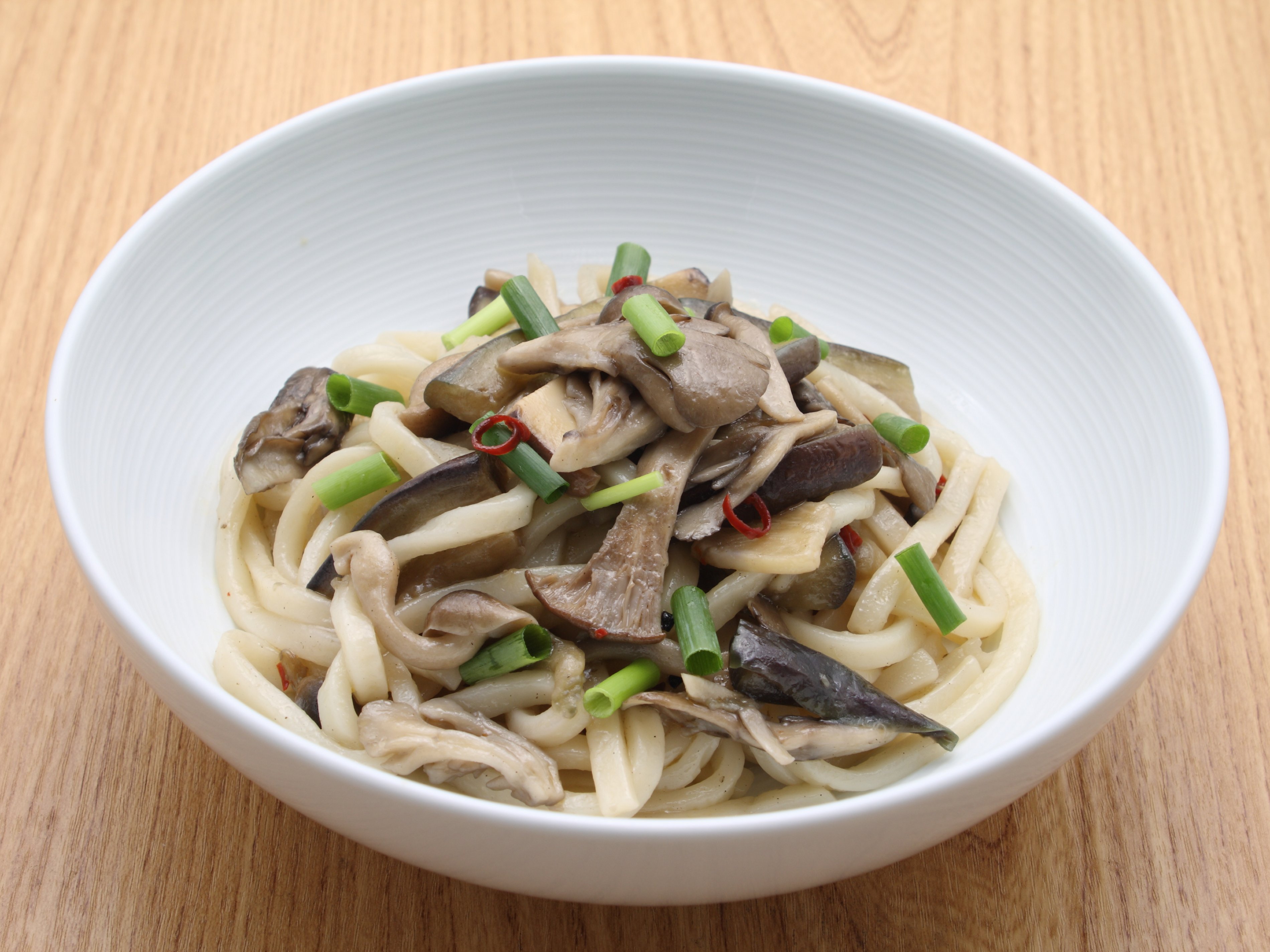 秋茄子ときのこのあっさり焼きうどん