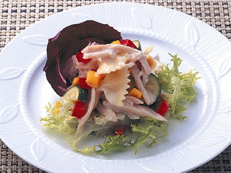 ファルファッレと彩り野菜のサラダ