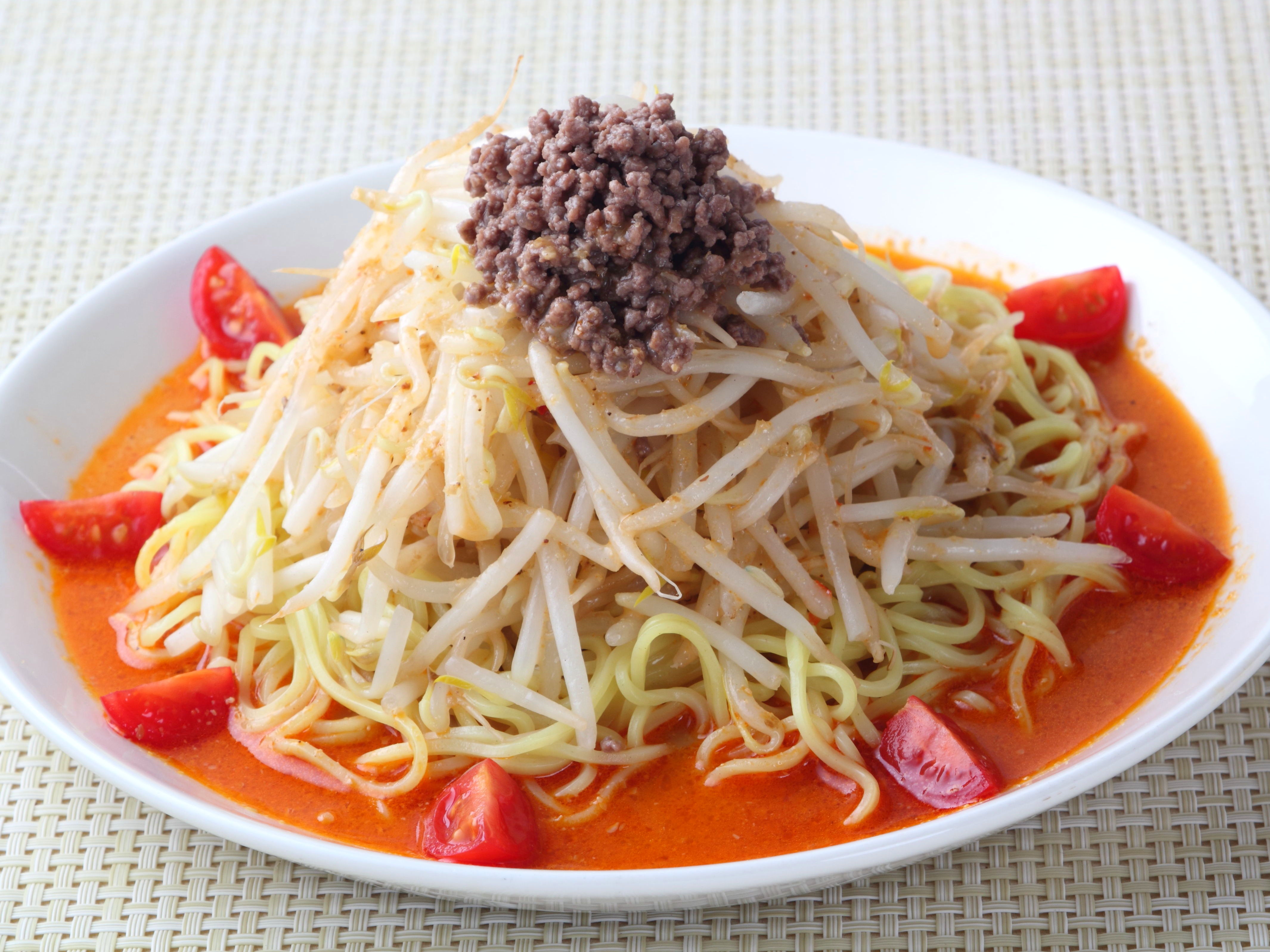 たっぷりもやしの担々麺