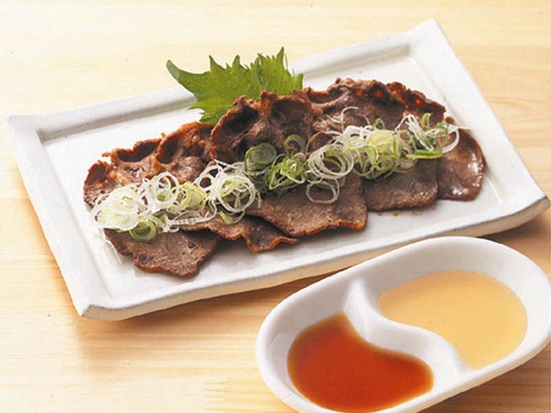 牛タンを２種類のぽん酢で