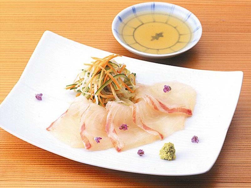 たいのお造り 塩ぽん酢で漬けた野菜を添えてのレシピ 作り方 レシピ ミツカン業務用商品 メニューサイト