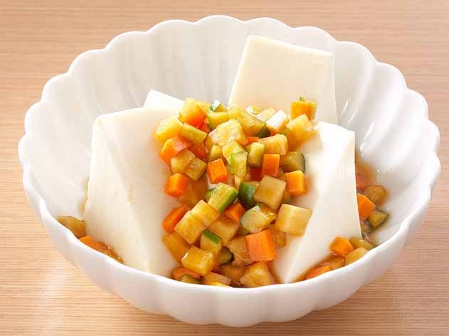にんにくぽん酢の野菜漬け冷奴