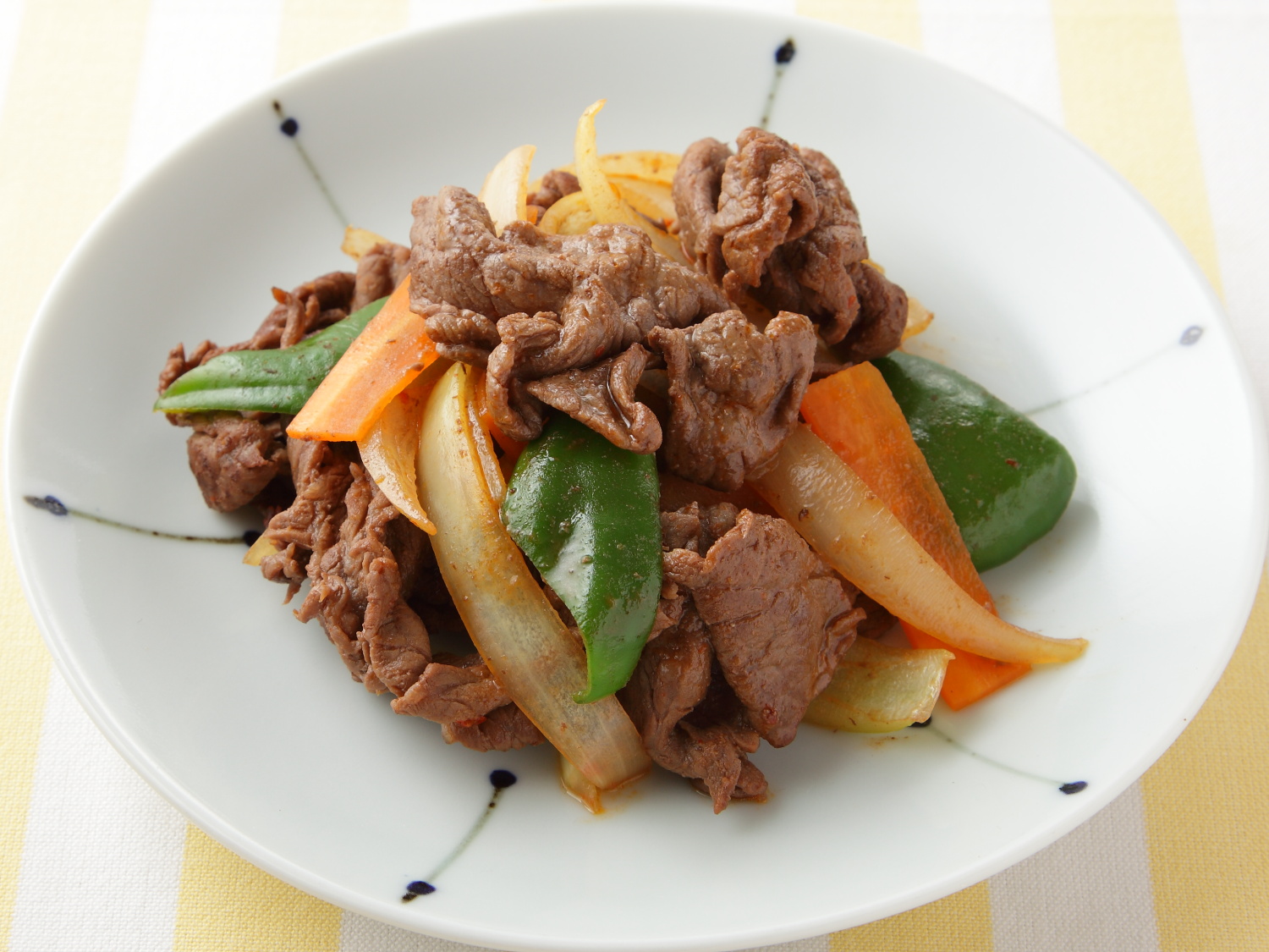 牛肉と野菜の辛味炒め