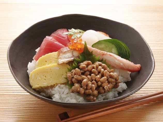 納豆ちらし丼