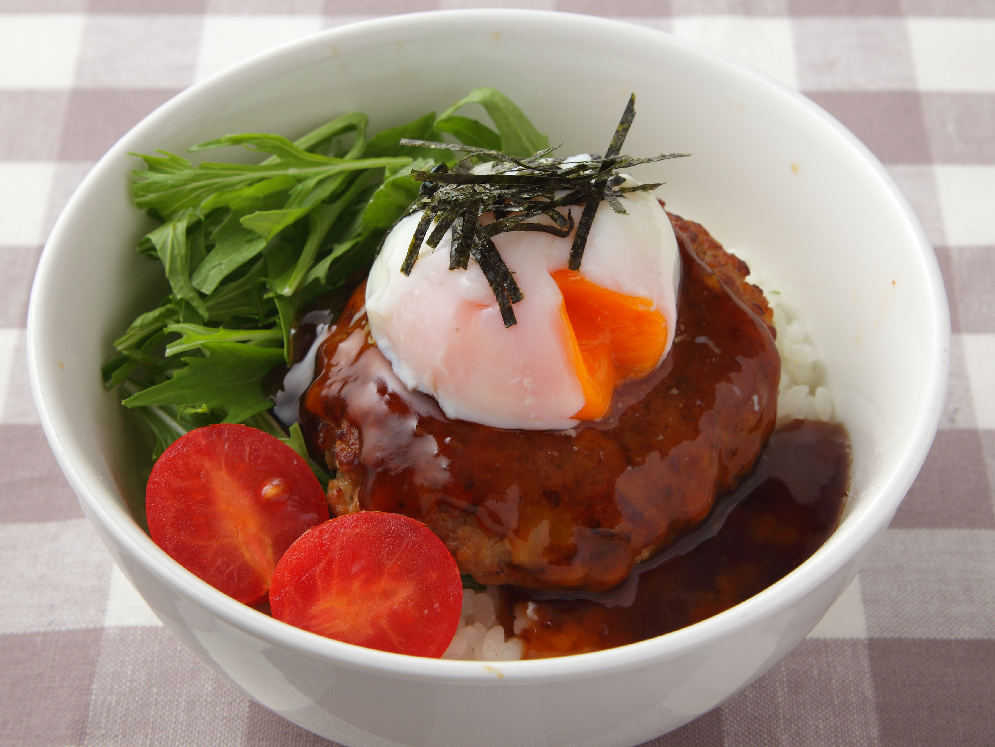 生姜ぽん酢あんのロコモコ風丼