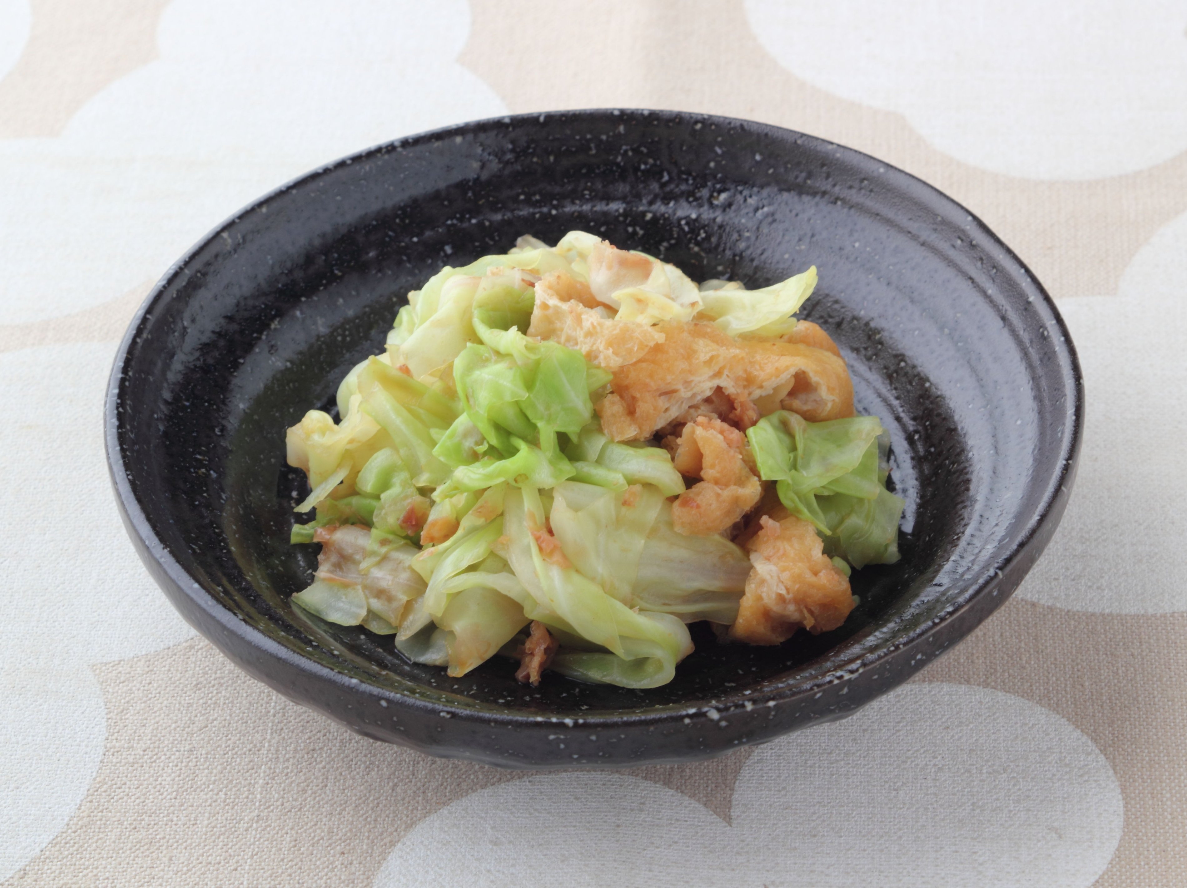 キャベツと油揚げのサッと煮