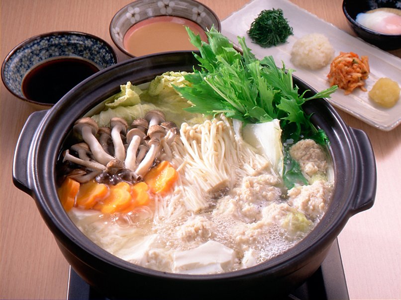 薬味で鶏だんご鍋