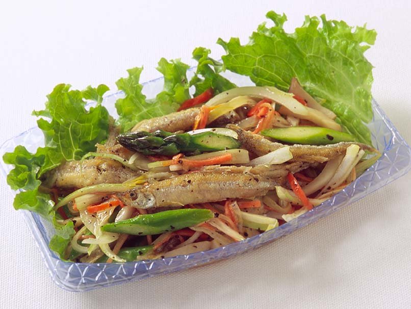 わかさぎとエリンギのバジリコマリネ